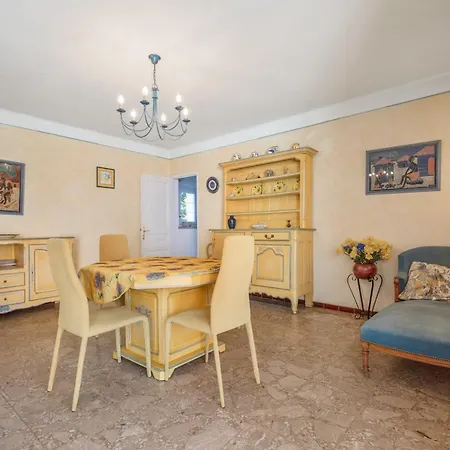 וילה De 6 Chambres Avec Piscine Privee Jardin Clos Et Wifi A *